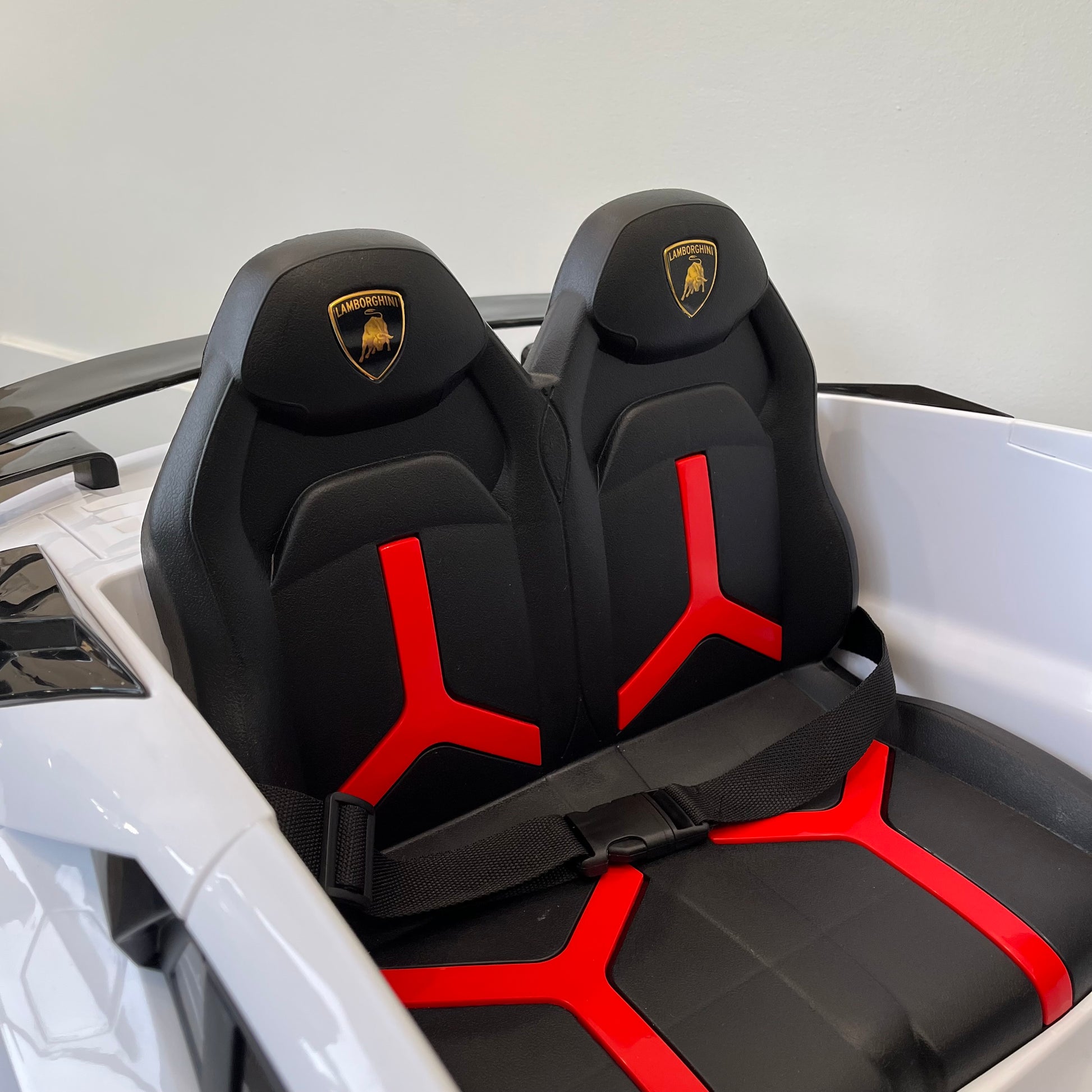 12V Ride-On Lamborghini Aventador SVJ Electric Car Toy Kids Children