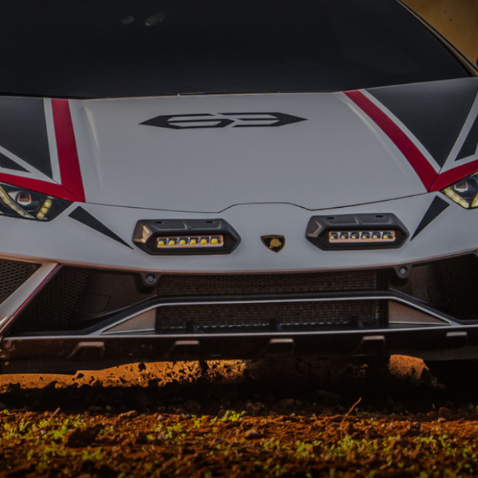 4T0052313 Accessori Originali Lamborghini Huracan Sterrato Additional Lights Kit Offroad Off Road OEM OE Genuine Vehicle Accessory Accessories Essential Essentials Maintenance