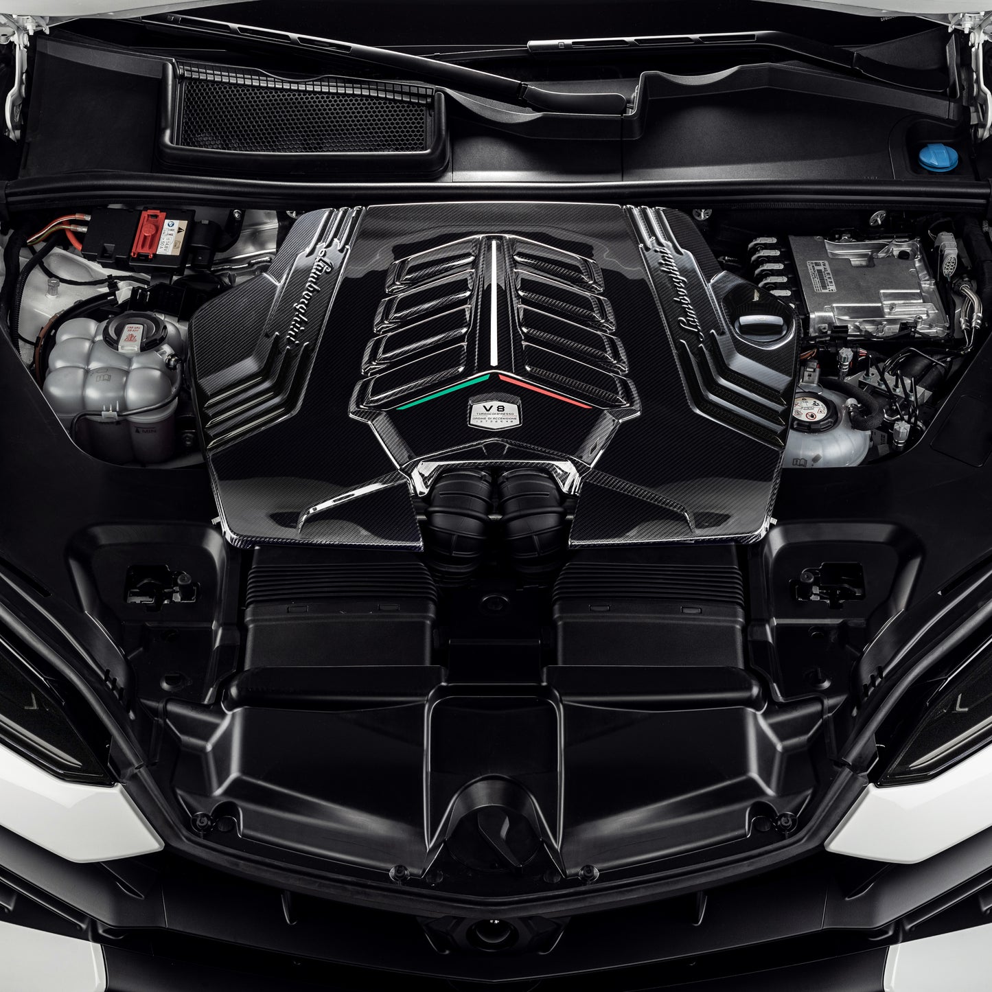 4ML133849C Lamborghini Urus SE Carbon Fiber Engine Cover