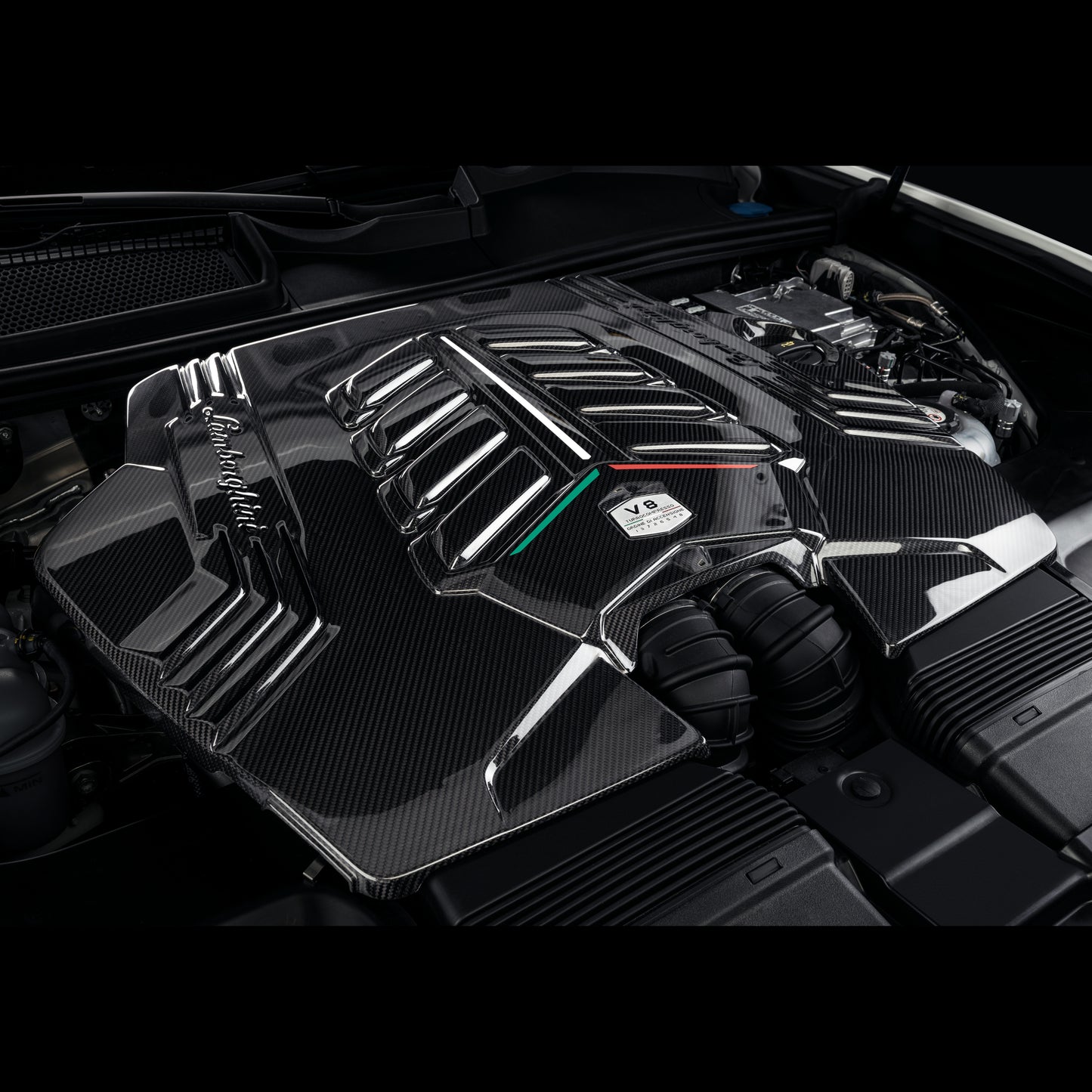 4ML133849C Lamborghini Urus SE Carbon Fiber Engine Cover