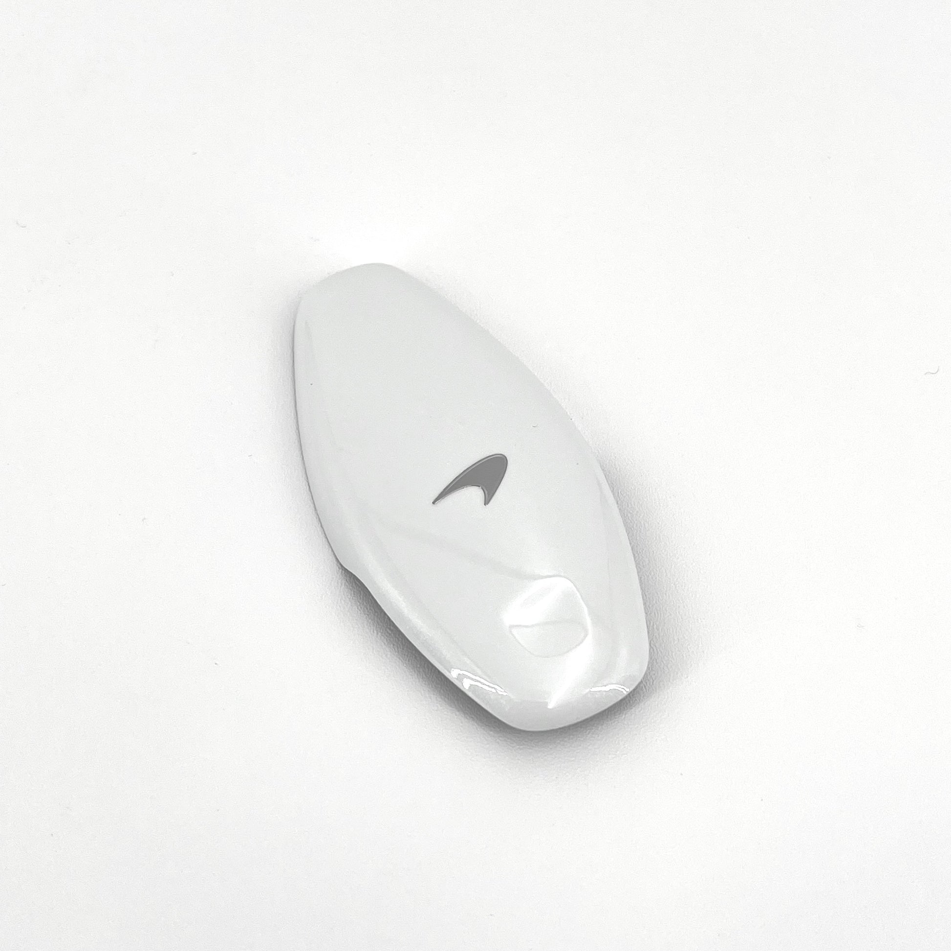1214QA049MPM000097 McLaren Key Back Silica White