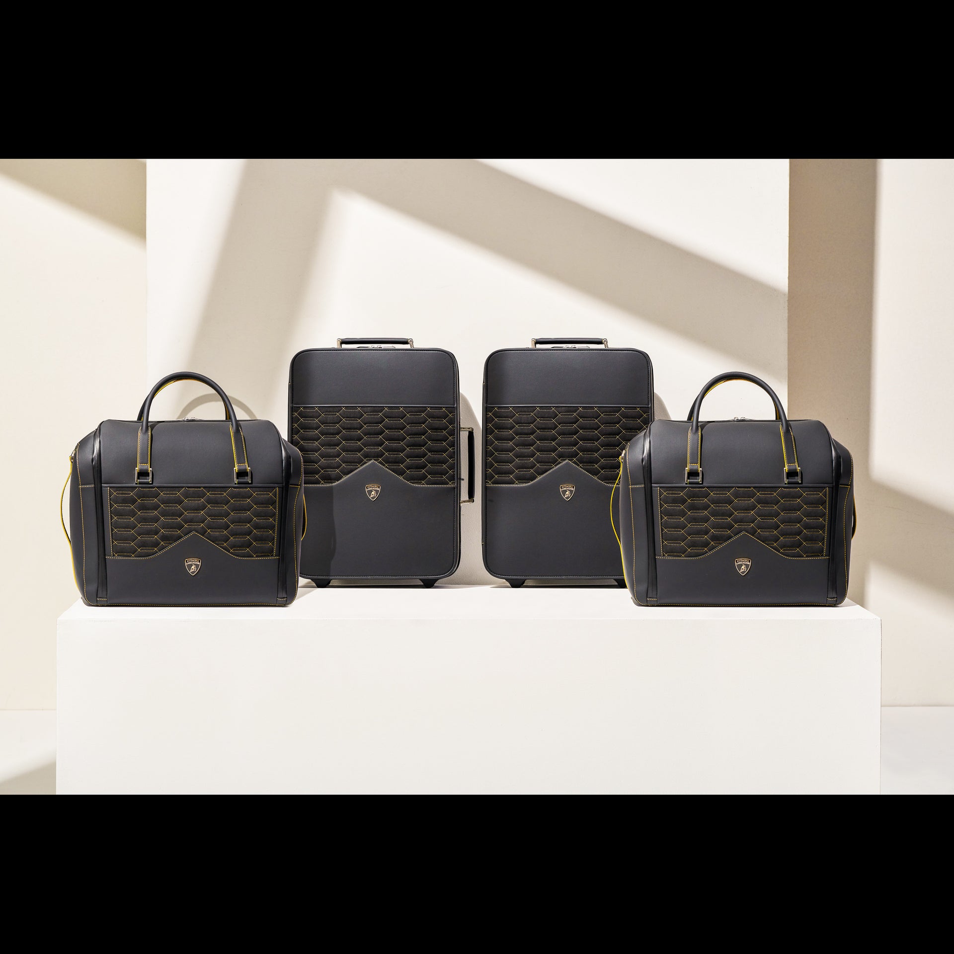 Lamborghini Urus Luggage Set Black Yellow Stitching – O'GARA