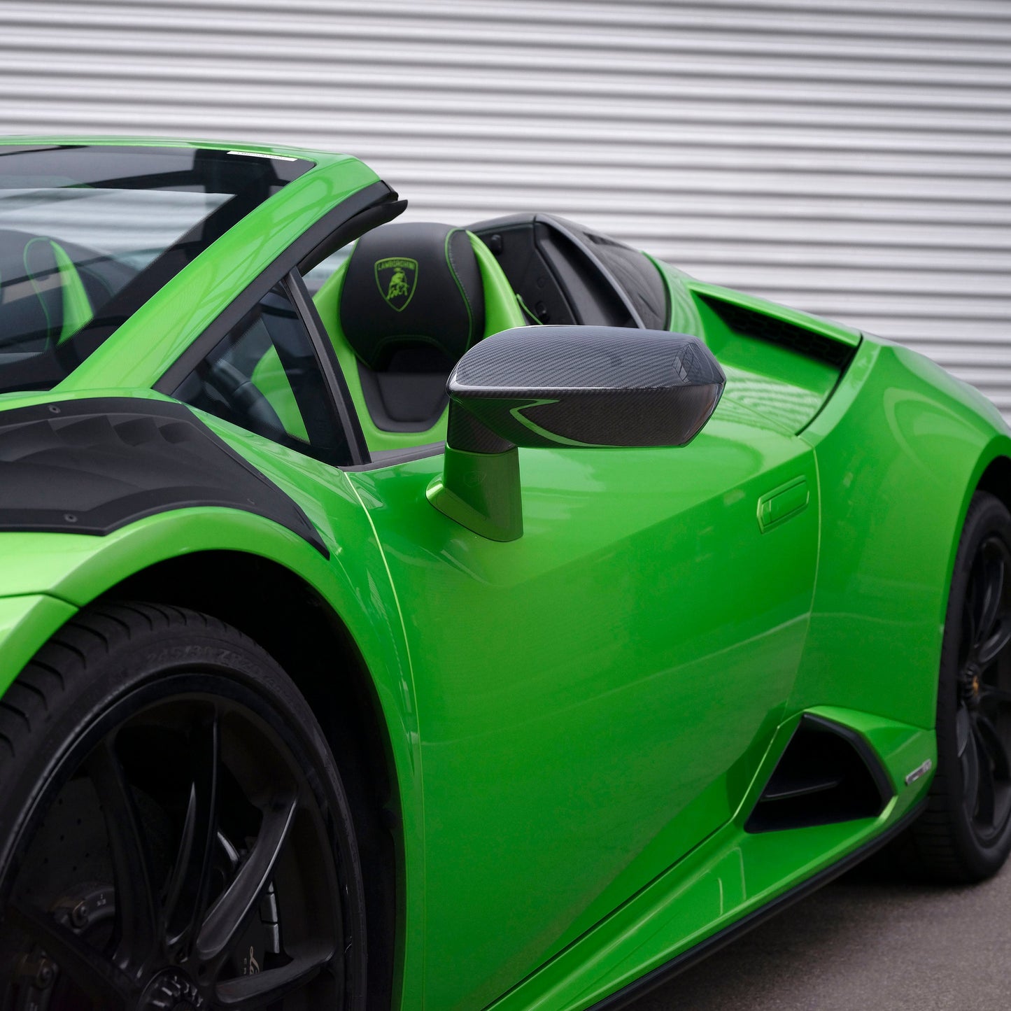 Lamborghini Huracan Shiny Carbon Fiber Mirror Caps