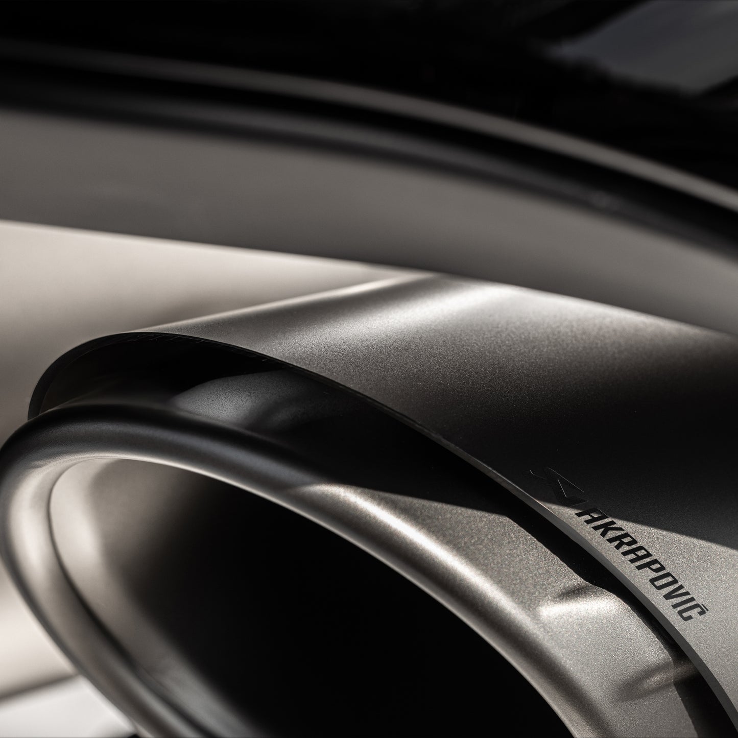 Lamborghini Urus SE Akrapovic Titanium Exhaust